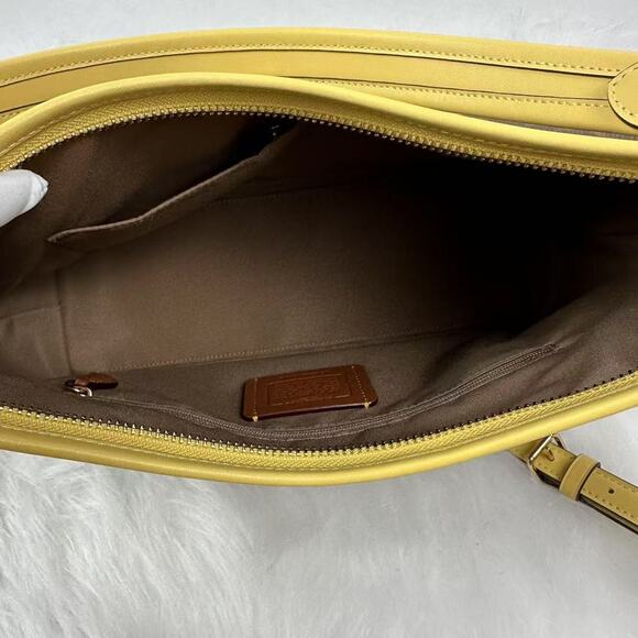 Coach Laurel Shoulder/Crossbody Bag In Signature Canvas CV975 Tan /Yellow NWT - Picture 6 of 8